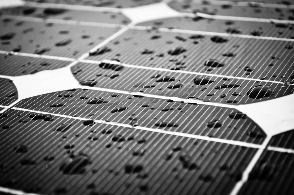 Solar Eyeglasses Used Sunlight to Power Integrated Circuits